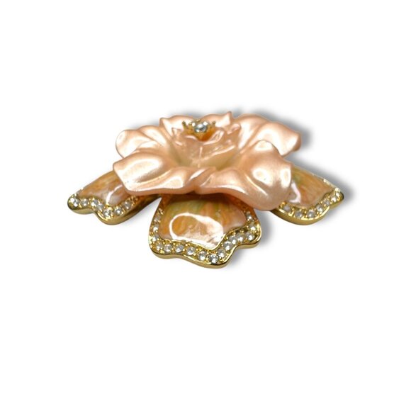 Nolan Miller Peach Gardenia Layered Enamel Lucite Flower Brooch Necklace Enhance - Picture 8 of 11